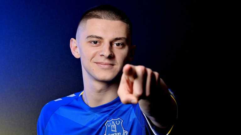 Виталий Миколенко / фото Эвертон Виталий Миколенко / фото Эвертон