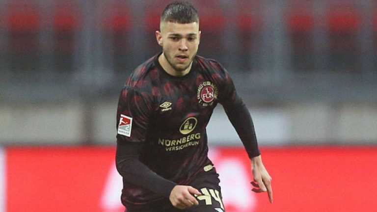 Ерік Шуранов / ФК Нюрнберг Ерік Шуранов / ФК Нюрнберг