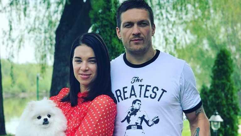 Катерина та Олександр Усики / фото з соцмереж Катерина та Олександр Усики / фото з соцмереж