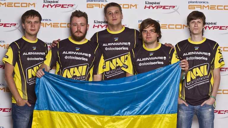 Колишній склад NAVI з CS:GO / Фото "народжені перемагати" Колишній склад NAVI з CS:GO / Фото "народжені перемагати"