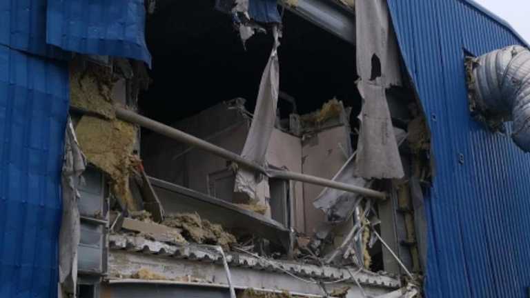 "Салтівський лід" пошкоджений окупантами /Skate Ukraine "Салтівський лід" пошкоджений окупантами /Skate Ukraine