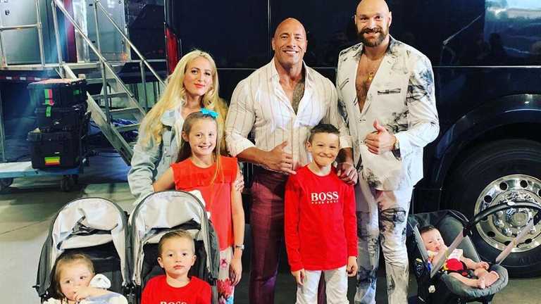 Джонсон та Ф’юрі / фото Mirror Джонсон та Ф’юрі / фото Mirror