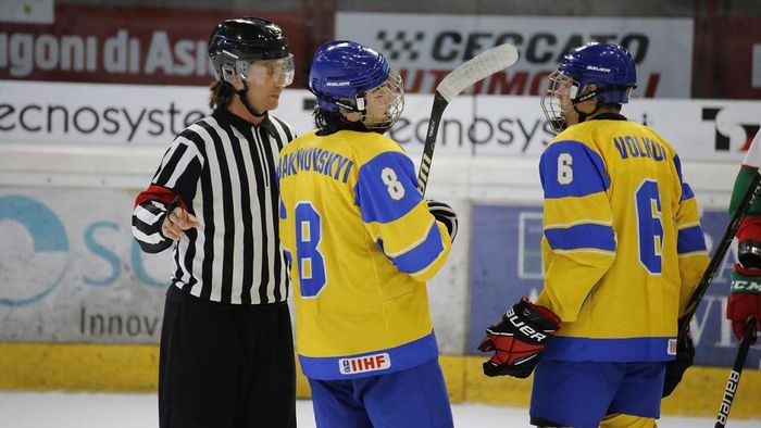 Юношеская сборная Украины по хоккею унизила соперника с неприличным счетом и вышла в лидеры ЧМ-2022