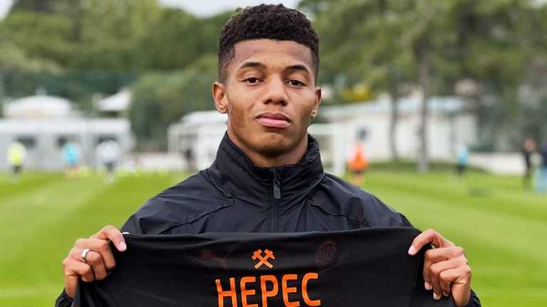 Давід Нерес / фото Фк Шахтар Давід Нерес / фото Фк Шахтар