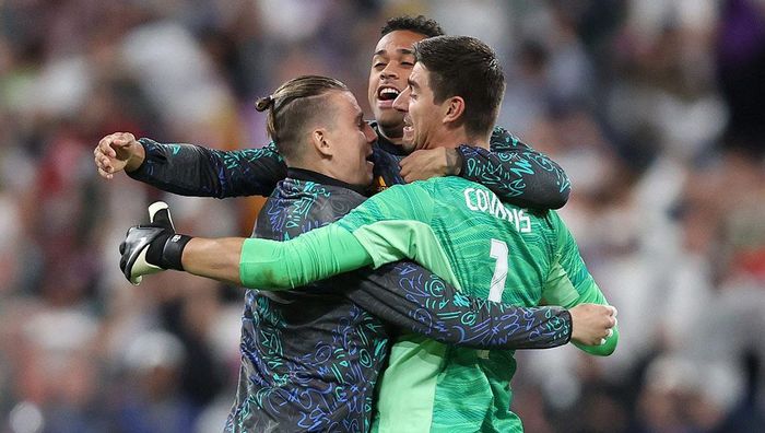 Лунин разозлил звезду Реала во время празднования триумфа в Лиге чемпионов – вспышка странной агрессии