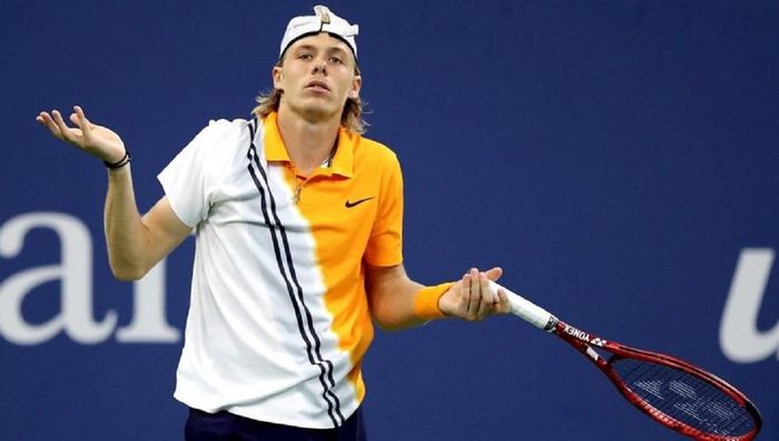 "Завалите еб**а": звезда тенниса с украинскими корнями устроил яростную ссору с судьей