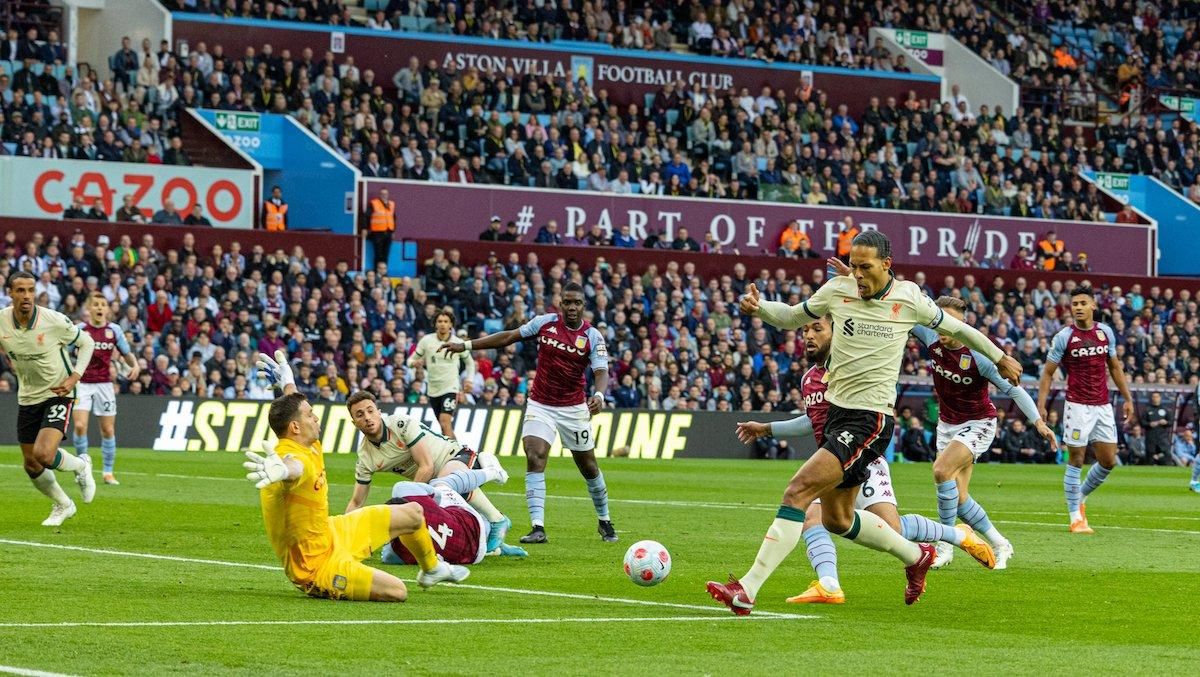 Астон Вілла – Ліверпуль / фото із соцмереж