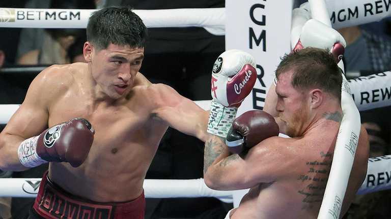 Бівол – Альварес / фото Getty Images Бівол – Альварес / фото Getty Images