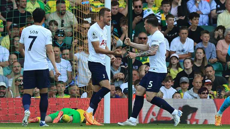 Тоттенхем святкує / фото Getty Images Тоттенхем святкує / фото Getty Images