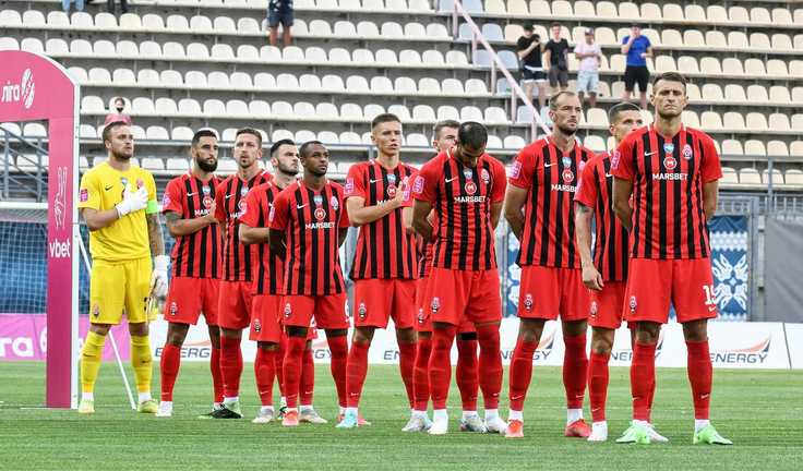 Заре снова приходится бежать от войны / фото ФК Заря