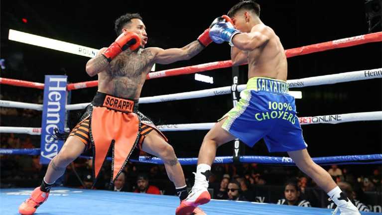 Джон Рамирес – Хан Сальватерра / Фото DAZN Джон Рамирес – Хан Сальватерра / Фото DAZN