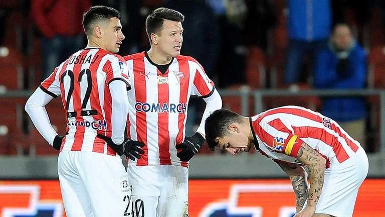 Євген Коноплянка з партнерами / фото ФК Краковія Євген Коноплянка з партнерами / фото ФК Краковія