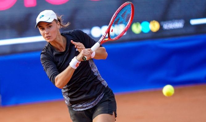 Калинина разгромила чемпионку US Open на элитном турнире в Мадриде