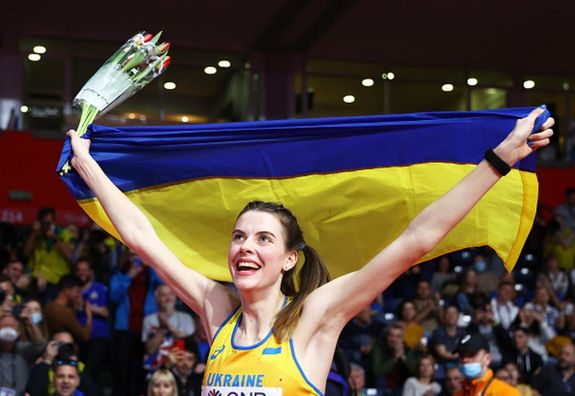 Магучих и другие звездные украинские легкоатлеты спели "Ой у лузі червона калина" – патриотическое видео 