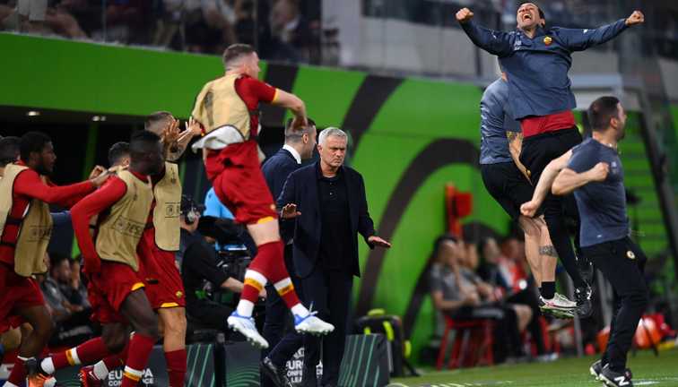 Рома выиграла Лигу конференций / фото Getty Images