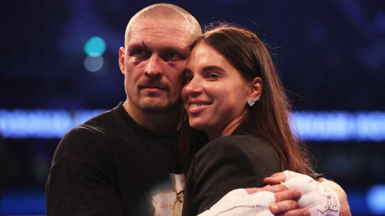 Олександр і Катерина Усики / фото Getty Images Олександр і Катерина Усики / фото Getty Images