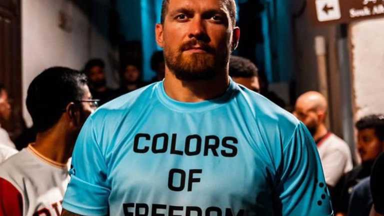 Олександр Усик / фото з соцмереж Олександр Усик / фото з соцмереж