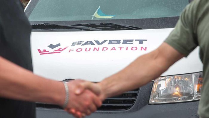 Полицейские получили бронемашину от Favbet Foundation