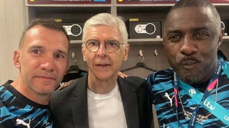 Шевченко с Арсеном Венгером и актером Идрисом Эльбой / Фото из соцсетей Шевченко с Арсеном Венгером и актером Идрисом Эльбой / Фото из соцсетей