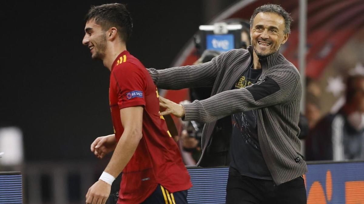 Ферран Торрес и Луис Энрике / фото из открытых источников