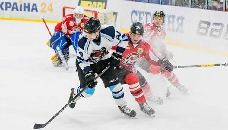 З хокеїстів "Супреліги" зняли дискваліфікацію / ФХУ З хокеїстів "Супреліги" зняли дискваліфікацію / ФХУ