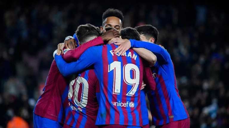 Игроки Барселоны / Фото официальный сайт "блаугранас" Игроки Барселоны / Фото официальный сайт "блаугранас"