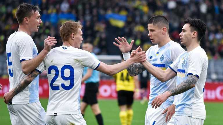 Гравці Динамо / Фото сайт біло-синіх Гравці Динамо / Фото сайт біло-синіх