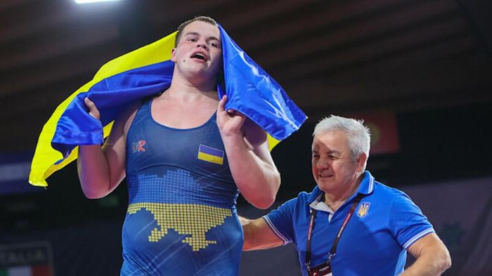 Украинец выиграл чемпионат Европы по греко-римской борьбе