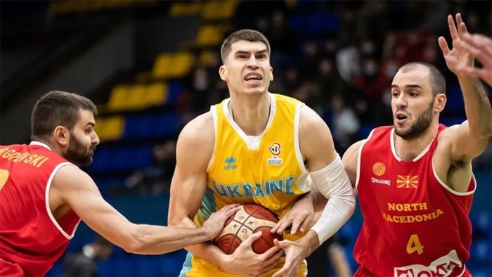 Лидер сборной Украины по баскетболу пропустит важные матчи отбора ЧМ-2023 – язвительная причина