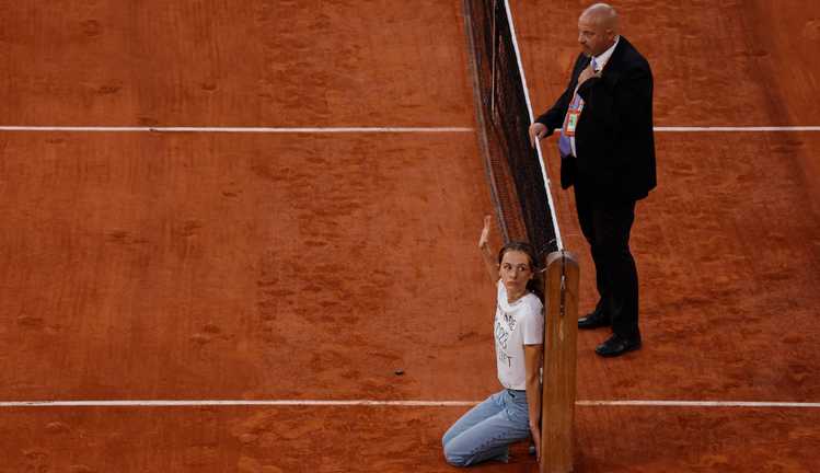 Активістка бореться з глобальним потеплінням / фото з соцмереж