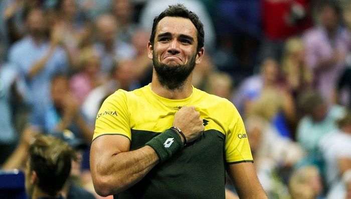 "Давай поженимся": фанат сделал предложение топ-теннисисту – реакция спортсмена вызвала хохот на трибунах