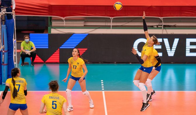 Украина разобралась с Венгрией в матче женской волейбольной Евролиги