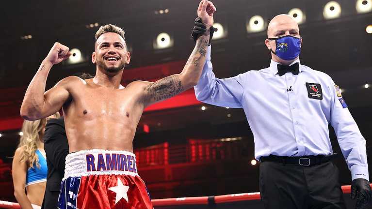 Робиси Рамирес уничтожил соперника в 5-м раунде Робиси Рамирес уничтожил соперника в 5-м раунде