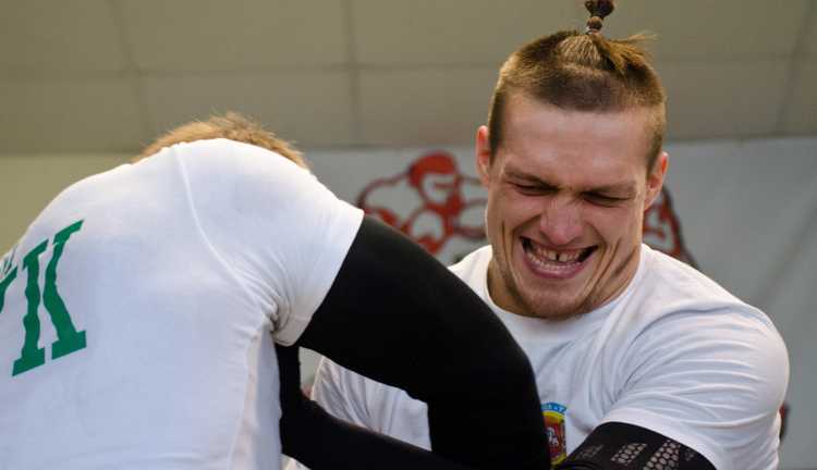 Олександр Усик / фото з соцмереж Олександр Усик / фото з соцмереж