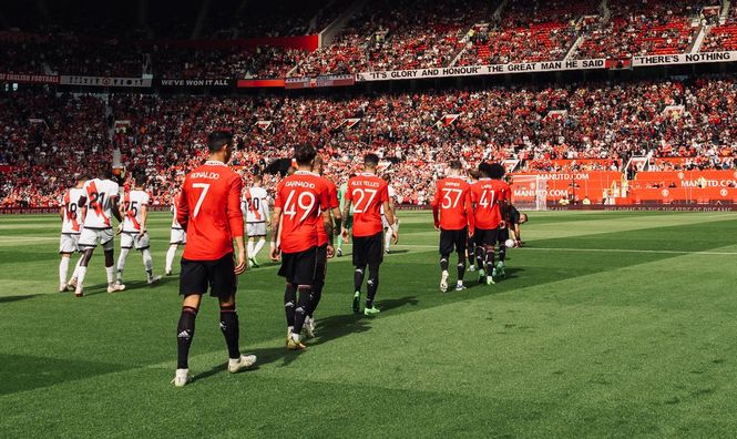 Роналду зіграв перший матч за Манчестер Юнайтед в міжсезоння – "дияволи" змогли забити лише після заміни португальця