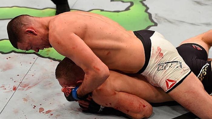 Звезда UFC дал пощечину журналисту после невинного вопроса