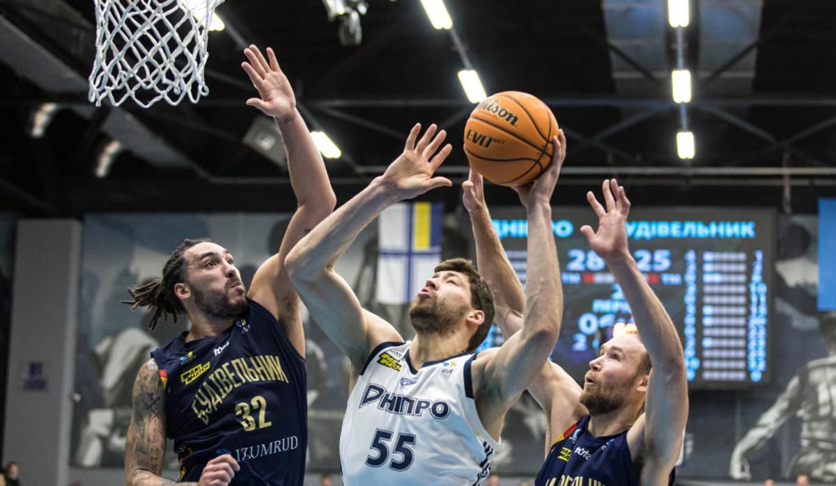 Будівельник – Дніпро / фото БК Будівельник