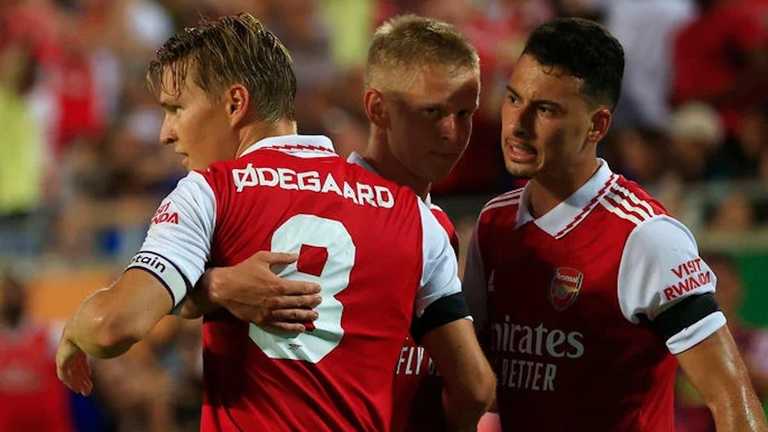 Олександр Зінченко (в центрі) / фото Twitter Олександр Зінченко (в центрі) / фото Twitter