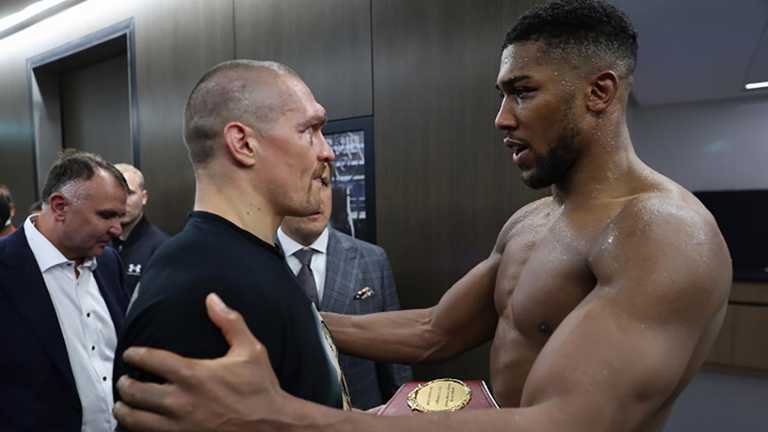 Усик и Джошуа после боя / фото из соцсетей Усик и Джошуа после боя / фото из соцсетей