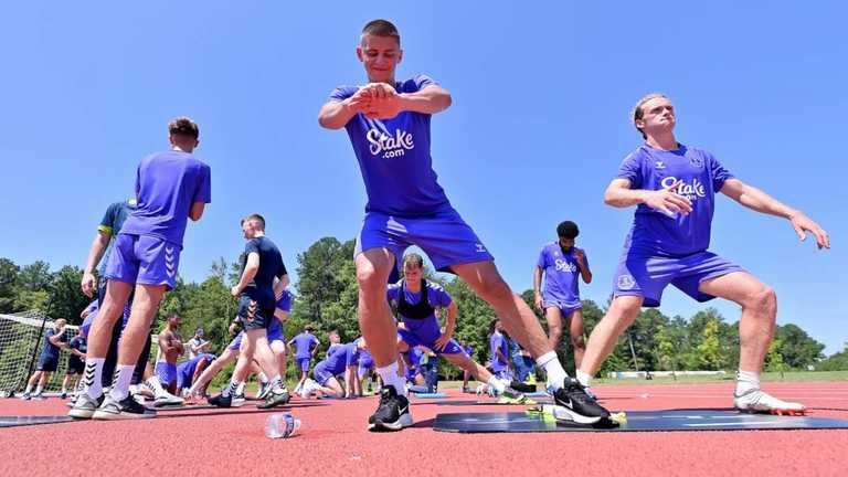 Віталій Миколенко / фото ФК Евертон Віталій Миколенко / фото ФК Евертон