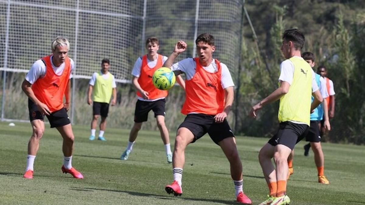 Игроки Шахтера на сборах / фото ФК Шахтер