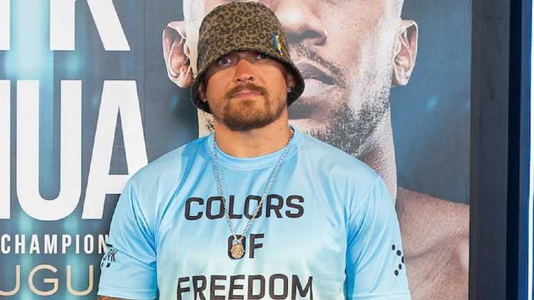 Александр Усик / Фото Boxingscene Александр Усик / Фото Boxingscene