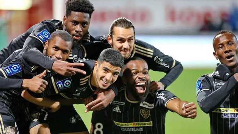 Игроки Аяччо / Фото из Twitter Игроки Аяччо / Фото из Twitter