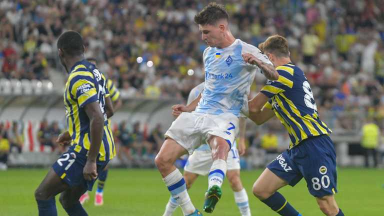 Динамо против Фенербахче / фото ФК Динамо Динамо против Фенербахче / фото ФК Динамо