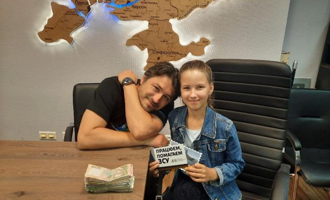 Притула заплакал: 10-летняя чемпионка мира по шашкам оригинально собирает деньги на ВСУ