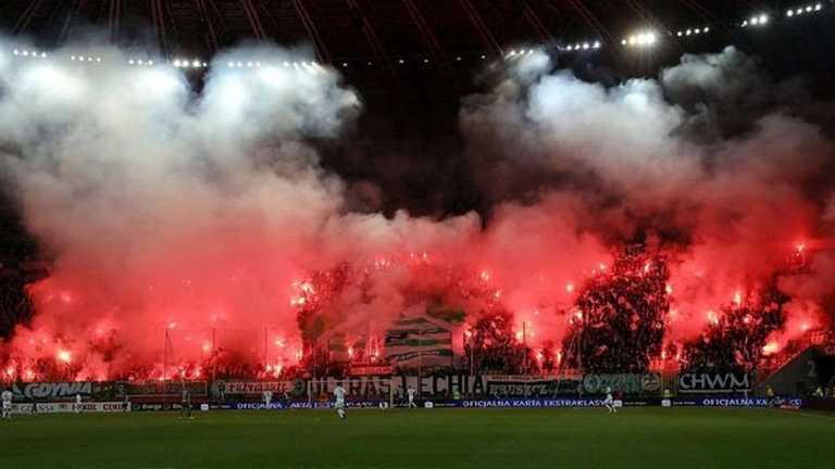 Ультрас Лехии Гданьск / Фото lechia.net Ультрас Лехии Гданьск / Фото lechia.net