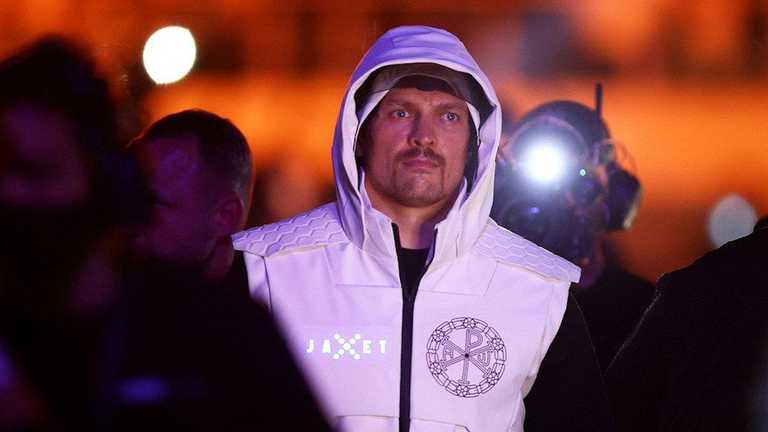 Олександр Усик / фото із соцмереж Олександр Усик / фото із соцмереж