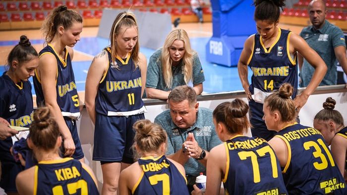 Украина U-20 разгромом завершила первый этап женского Евробаскета