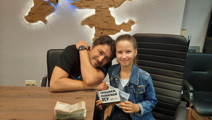 Притула заплакав: 10-річна чемпіонка світу з шашок оригінально збирає гроші на ЗСУ