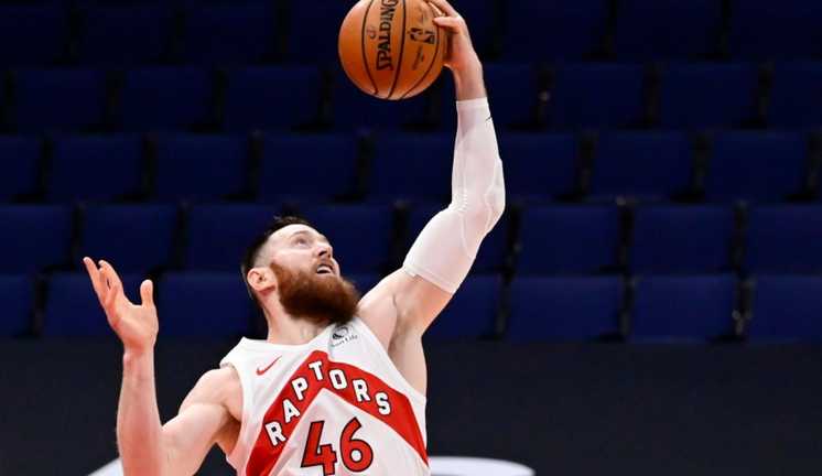 Арон Бейнс / фото Торонто Репторз Арон Бейнс / фото Торонто Репторз